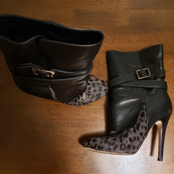 Boots - Picture 10 of 10